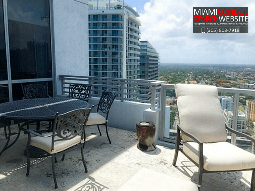 1050 Brickell condo balcony