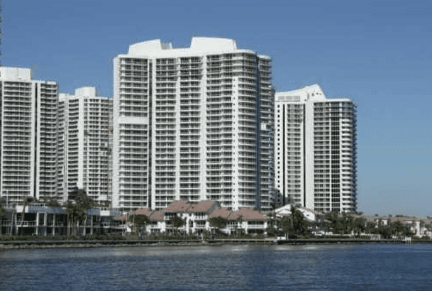 4000 williams island condo