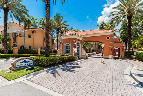 Aventura Bay Townhomes5