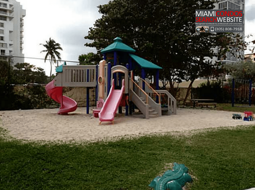 Brickell Town House bchildren play area