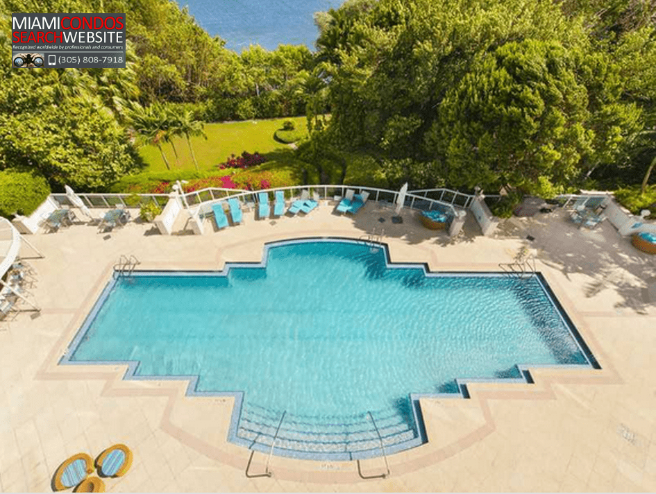 Bristol Tower Condo Brickell the pool