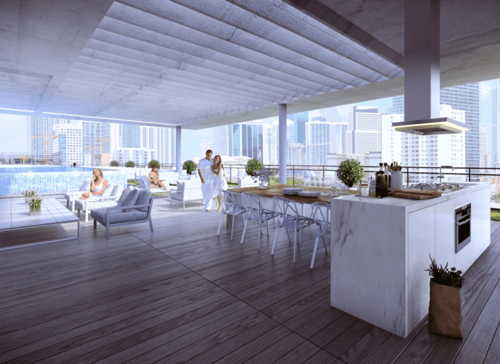 Cassa Brickell condo pool deck 1