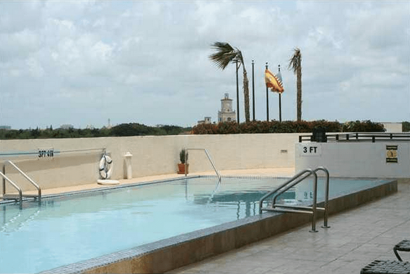 Gables Park Tower pool