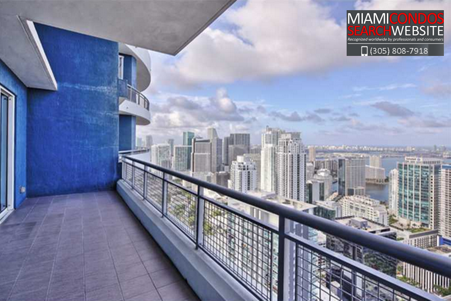 Infinity at Brickell balcony with city views