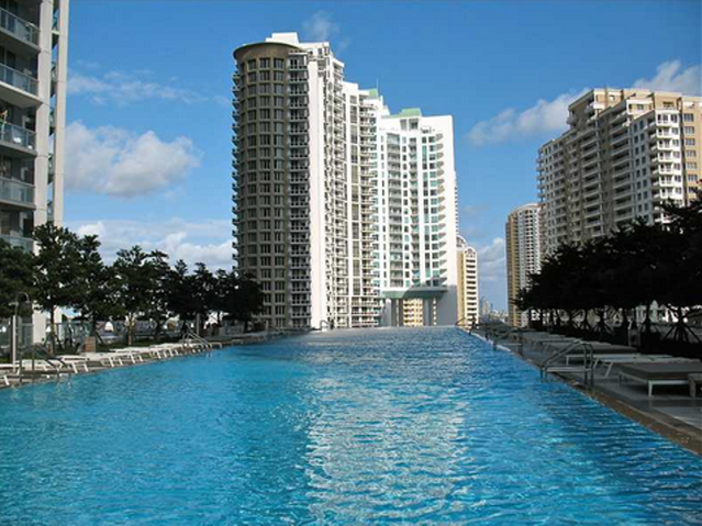 Viceroy Brickell 32e 2